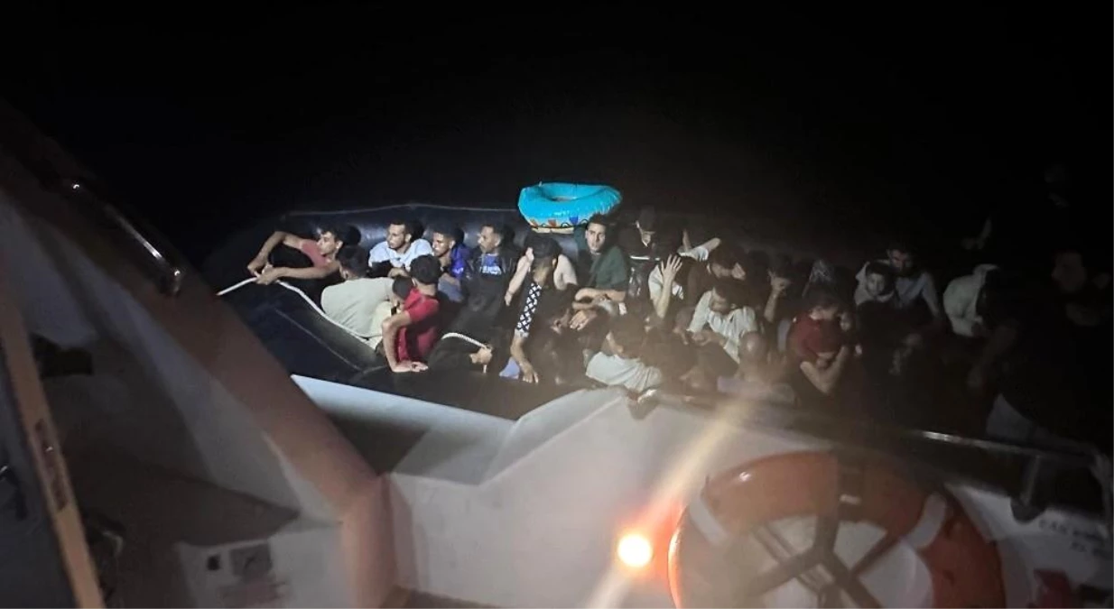 Muğla’da 4’ü çocuk 33 düzensiz göçmen kurtarıldı